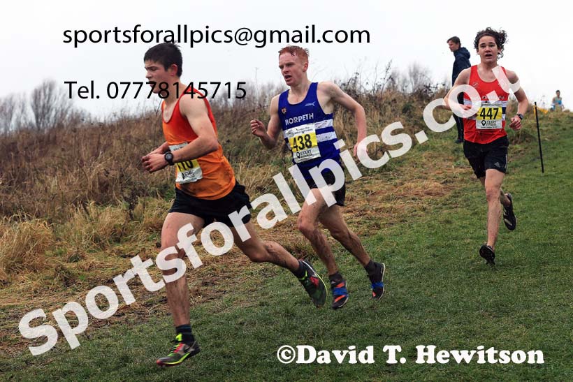Mens under-17s 2023 North Eastern Cross Country Champs., Temple Park, South Shields. Photo: David T. Hewitson/Sports for All Pics